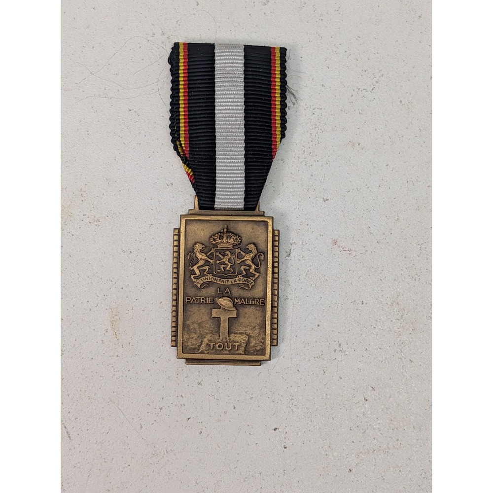 Vintage Belgian War Widows Medal Bronze Tone Ribbon 1967 Belgium Patriotic